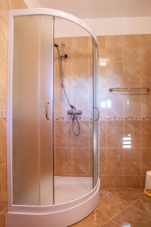 Apartments Tatjana Đảo Đảo Cres Ngoại thất bức ảnh